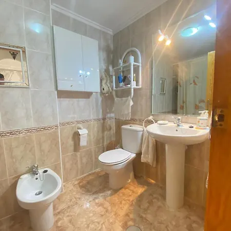 Apartment Calle Paralela Estocolmo 1, Two Bedrooms Near Locos And Consum Supermarket