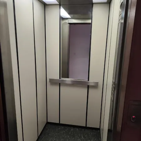 Calle Paralela Estocolmo 1, Two Bedrooms Near Locos And Consum Supermarket アパート トレビエハ