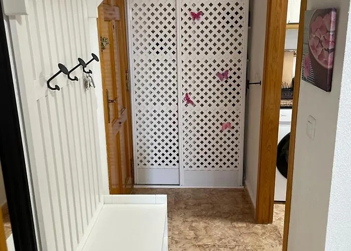 Calle Paralela Estocolmo 1, Two Bedrooms Near Locos And Consum Supermarket * Torrevieja