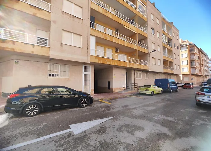 Calle Paralela Estocolmo 1, Two Bedrooms Near Locos And Consum Supermarket * Torrevieja