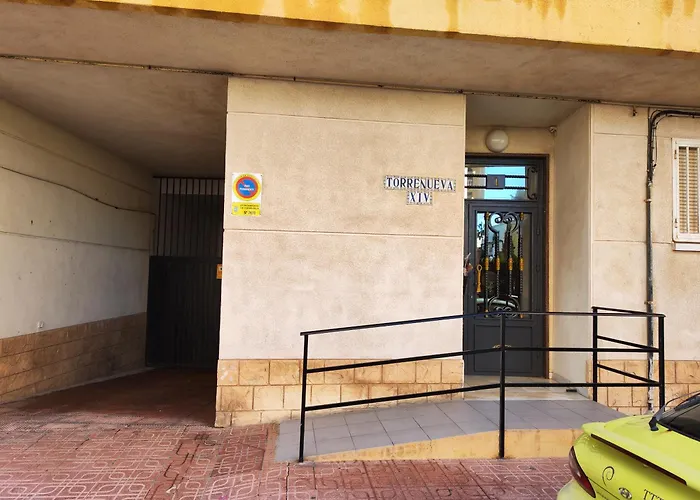 Calle Paralela Estocolmo 1, Two Bedrooms Near Locos And Consum Supermarket Torrevieja