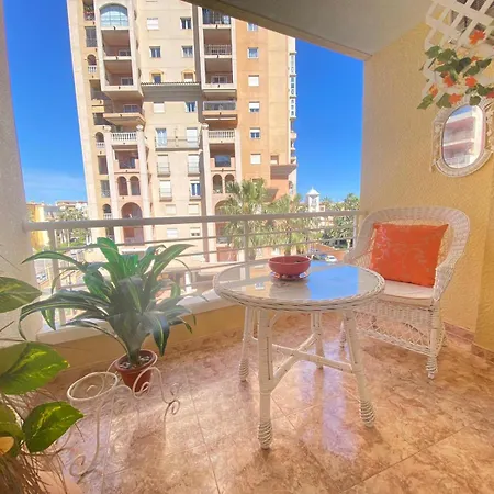 Calle Paralela Estocolmo 1, Two Bedrooms Near Locos And Consum Supermarket *