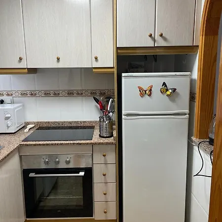 Apartment Calle Paralela Estocolmo 1, Two Bedrooms Near Locos And Consum Supermarket