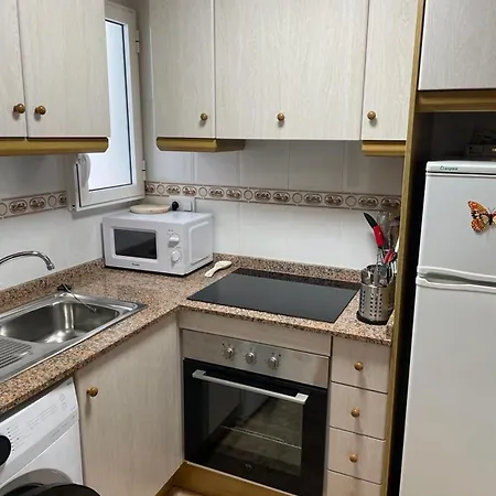 Apartment Calle Paralela Estocolmo 1, Two Bedrooms Near Locos And Consum Supermarket *