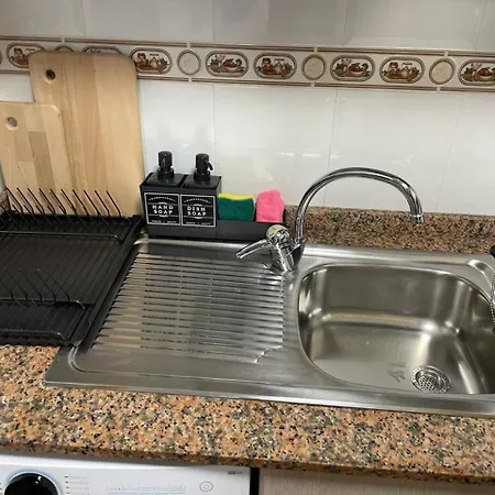 Calle Paralela Estocolmo 1, Two Bedrooms Near Locos And Consum Supermarket