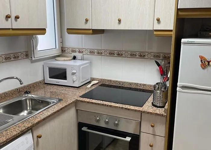 Appartement Calle Paralela Estocolmo 1, Two Bedrooms Near Locos And Consum Supermarket *